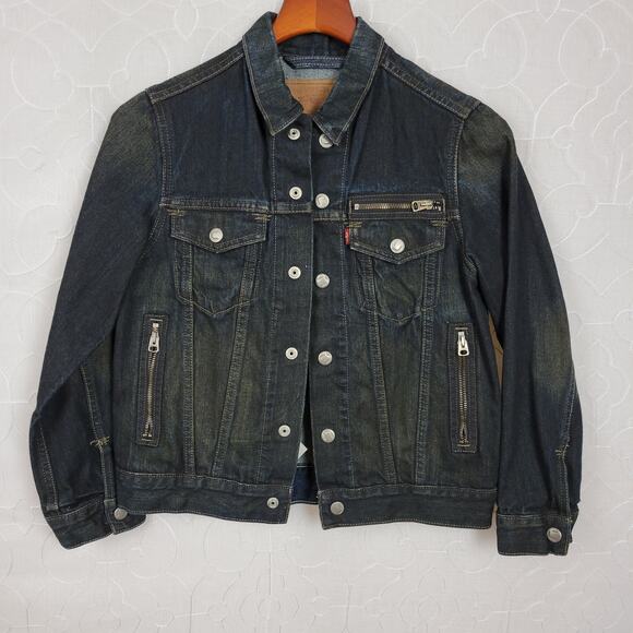 Levis Red Tab Trucker Denim Jacket Womens Medium Dark Wash Snap Closure 2 Pocket - Picture 12 of 14